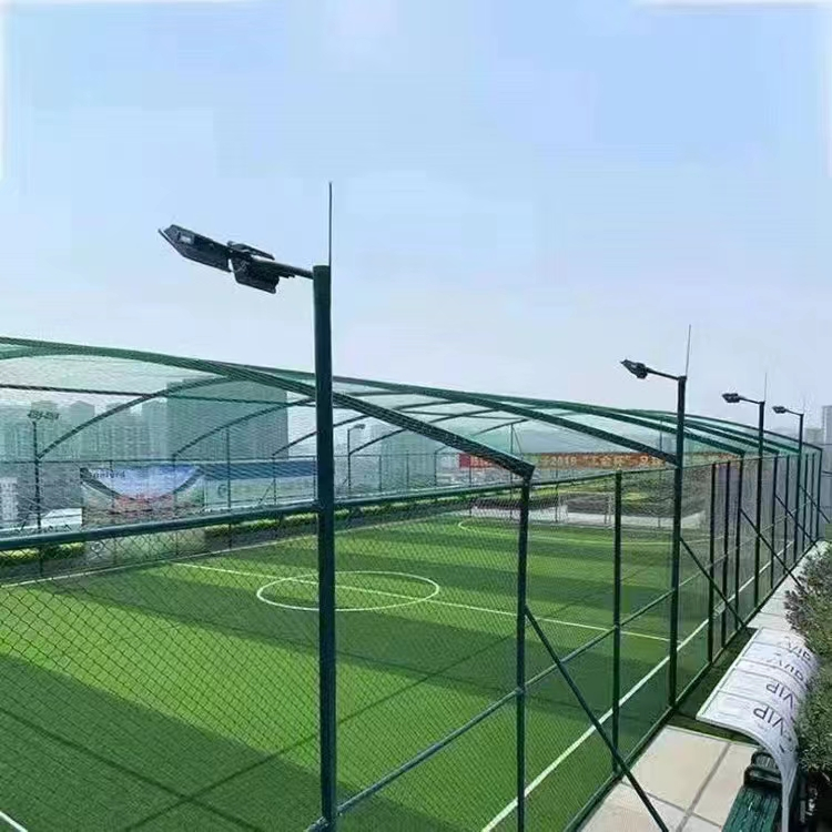 足球场围栏